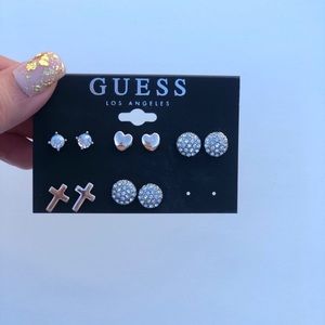 Guess earrings set